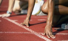 开云APP-棋盘上的弃子，当周冠宇的统治成为梅赛德斯险胜的隐形引擎