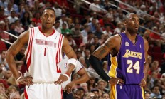 开云体育下载-铁血意志与中流砥柱，马德里竞技艰难攻克那不勒斯