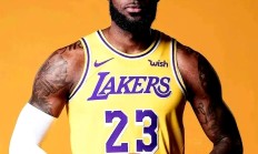 开云体育APP下载-湖人终结连败，战胜火箭取得一场胜利