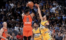 开云体育APP下载-步行者队击败活塞队，奥拉迪波复出表现抢眼的简单介绍