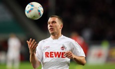 开云体育中国-雷霆万钧，当闪电撕裂江潮堤坝—欧文连珠破局启示录