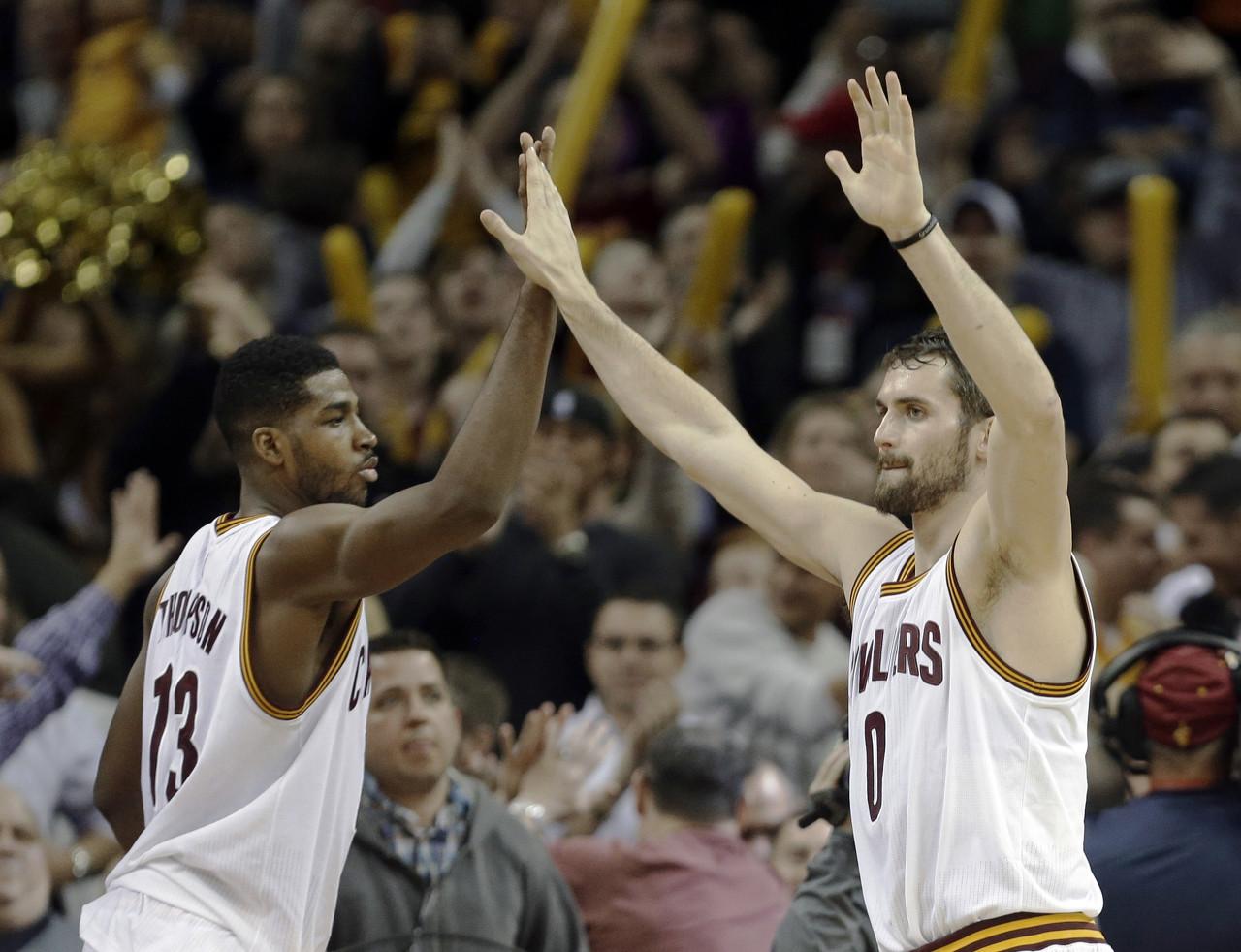 勇士逆转猛龙，取得总决赛首胜！