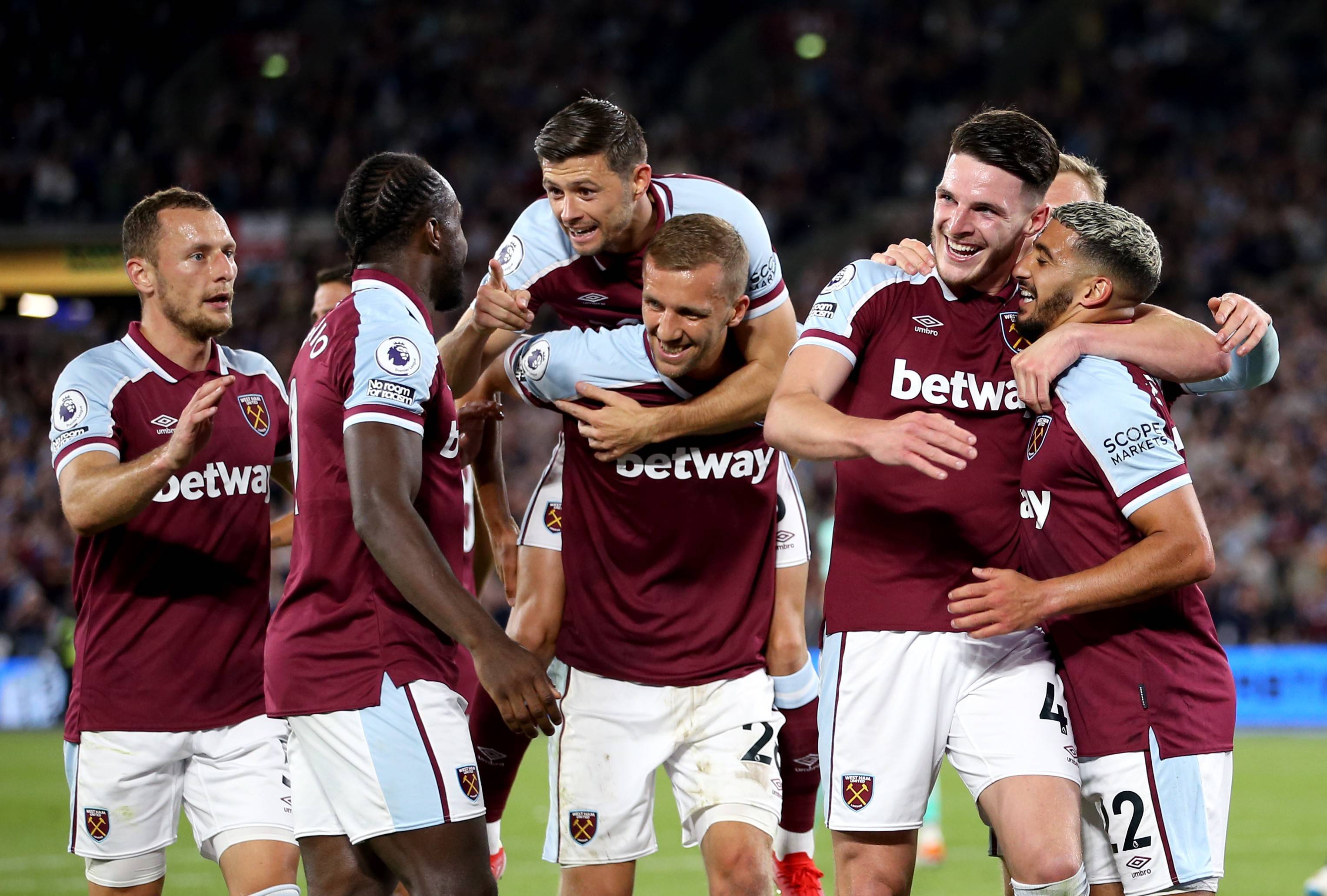 利兹联客战西汉姆,力争英超保级的简单介绍 利兹联客战西汉姆,力争英超保级的简单介绍