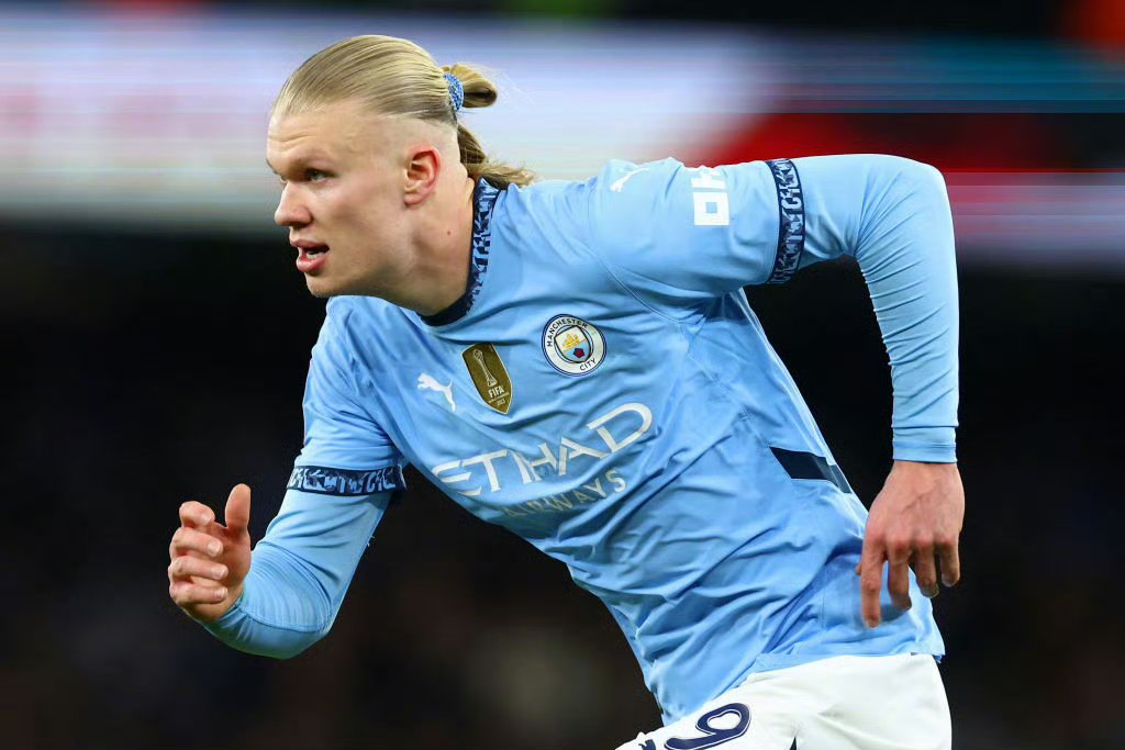 柏林赫塔冲刺胜利，球迷热情支持