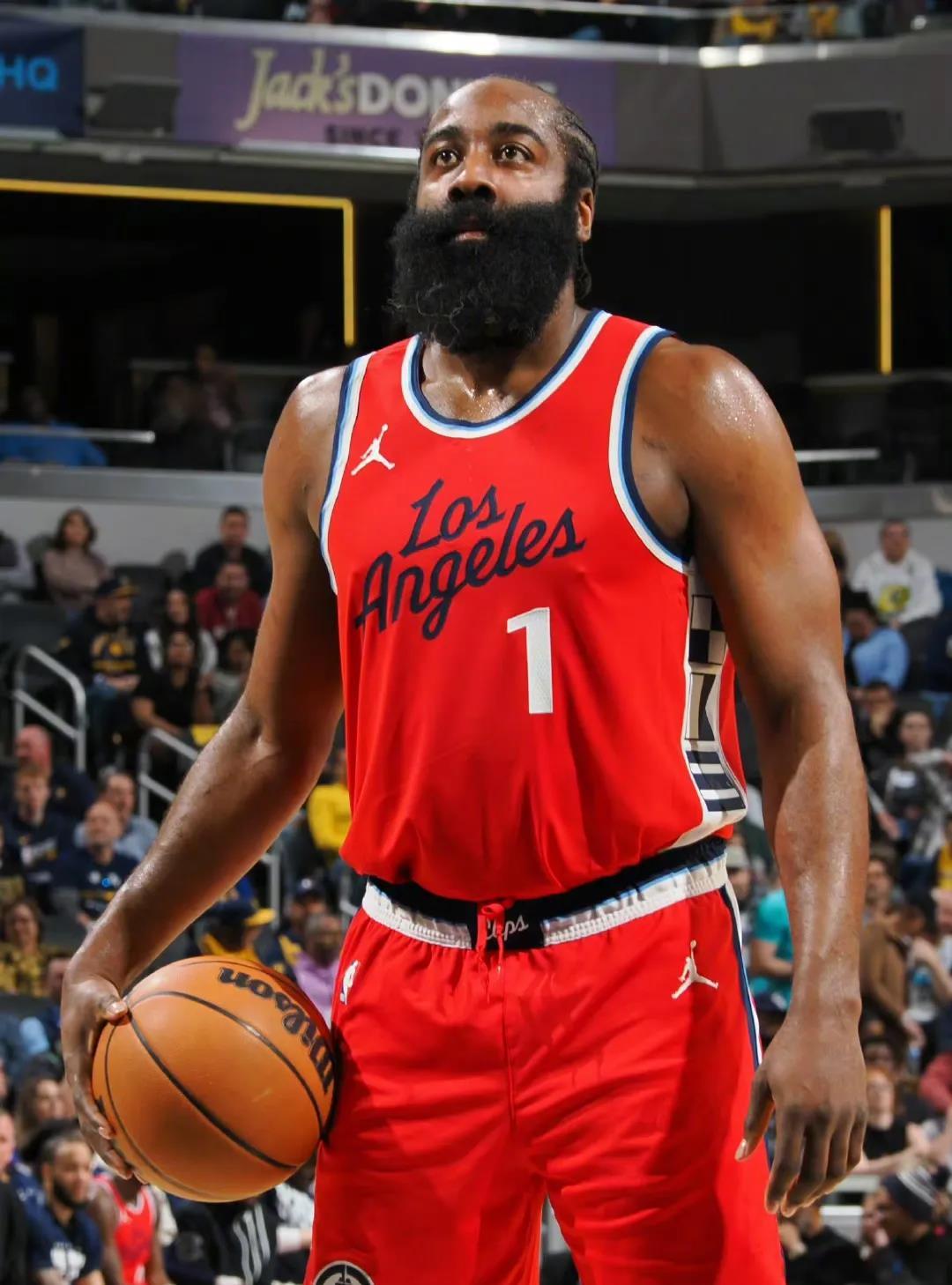 包含火箭主场大胜鹈鹕，哈登独得36分的词条