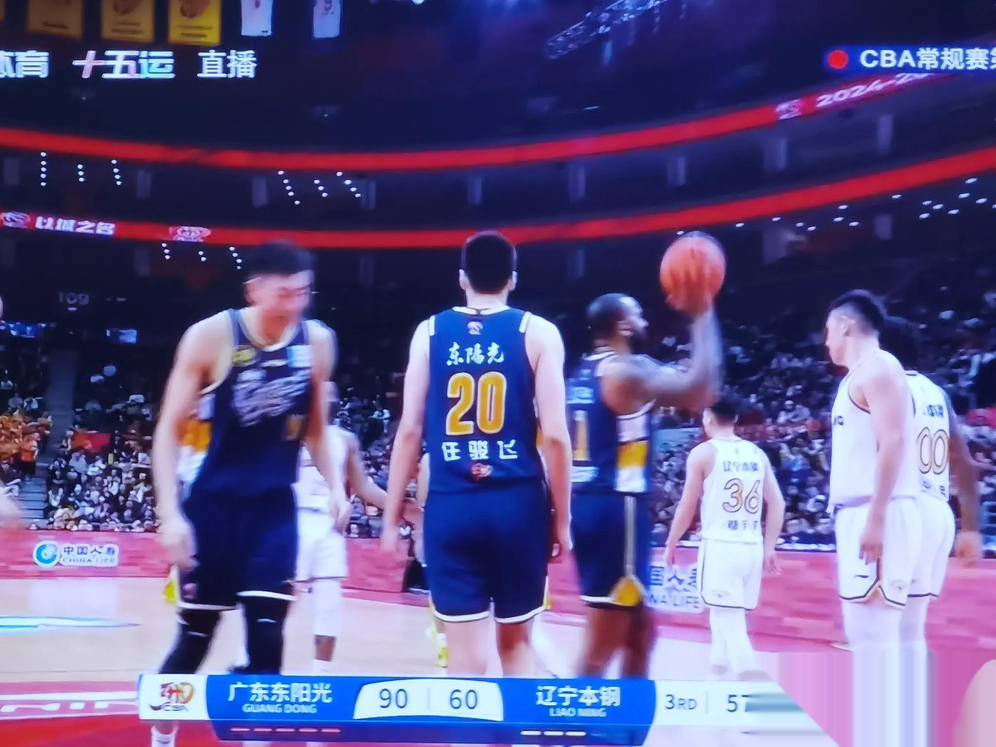 海南男篮连续两战失利，士气低迷