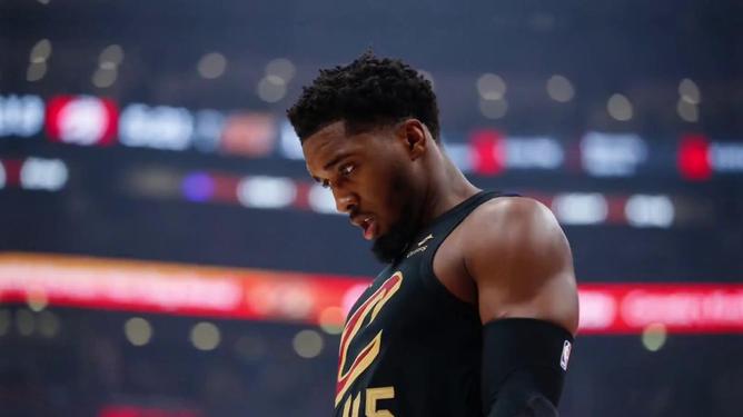 犹他爵士大胜森林狼，米切尔轰下35分