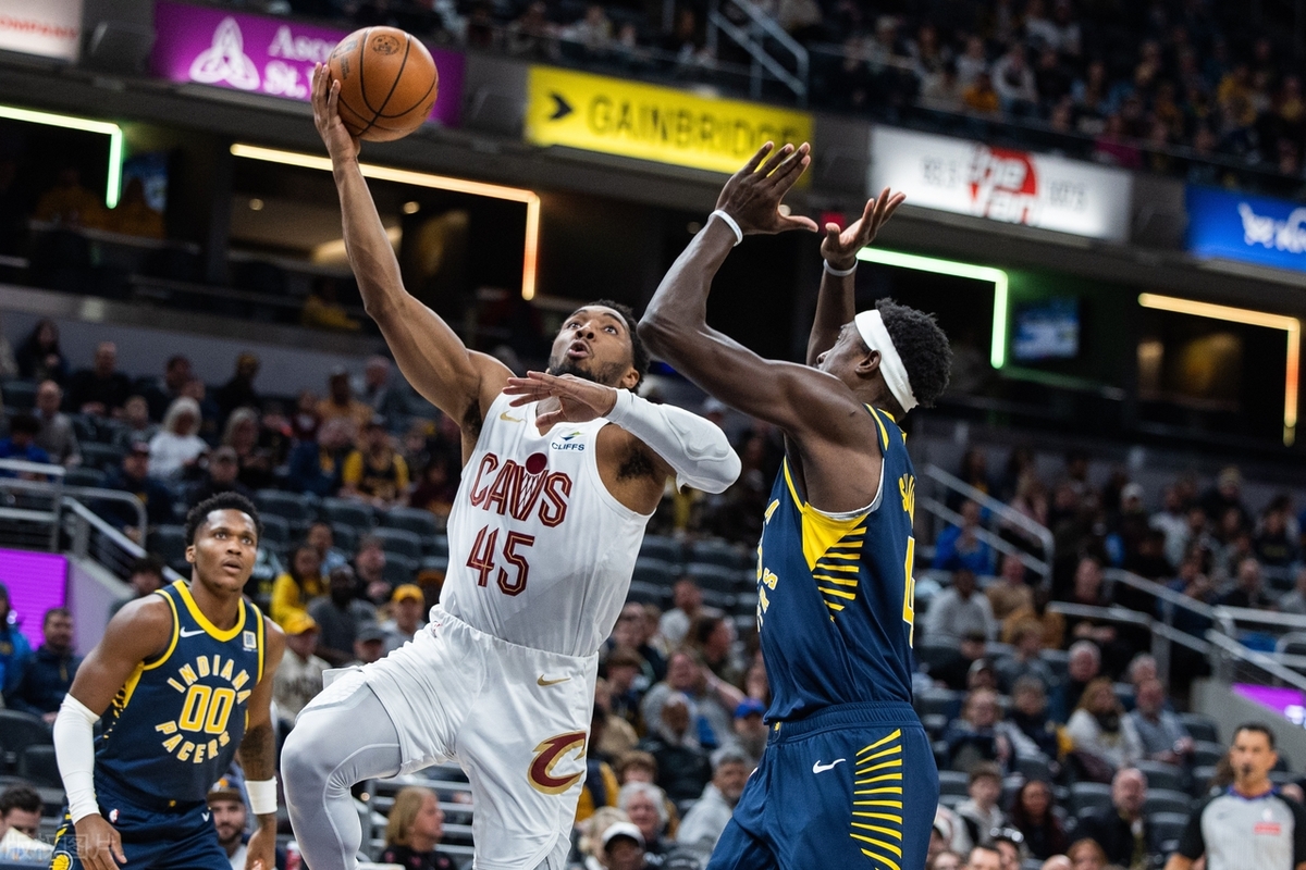 马刺完胜掘金,米切尔状态火热的简单介绍 马刺完胜掘金,米切尔状态火热的简单介绍