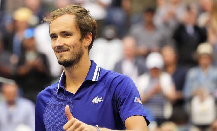 年终总决赛碾压美网，梅德韦杰夫统治全场