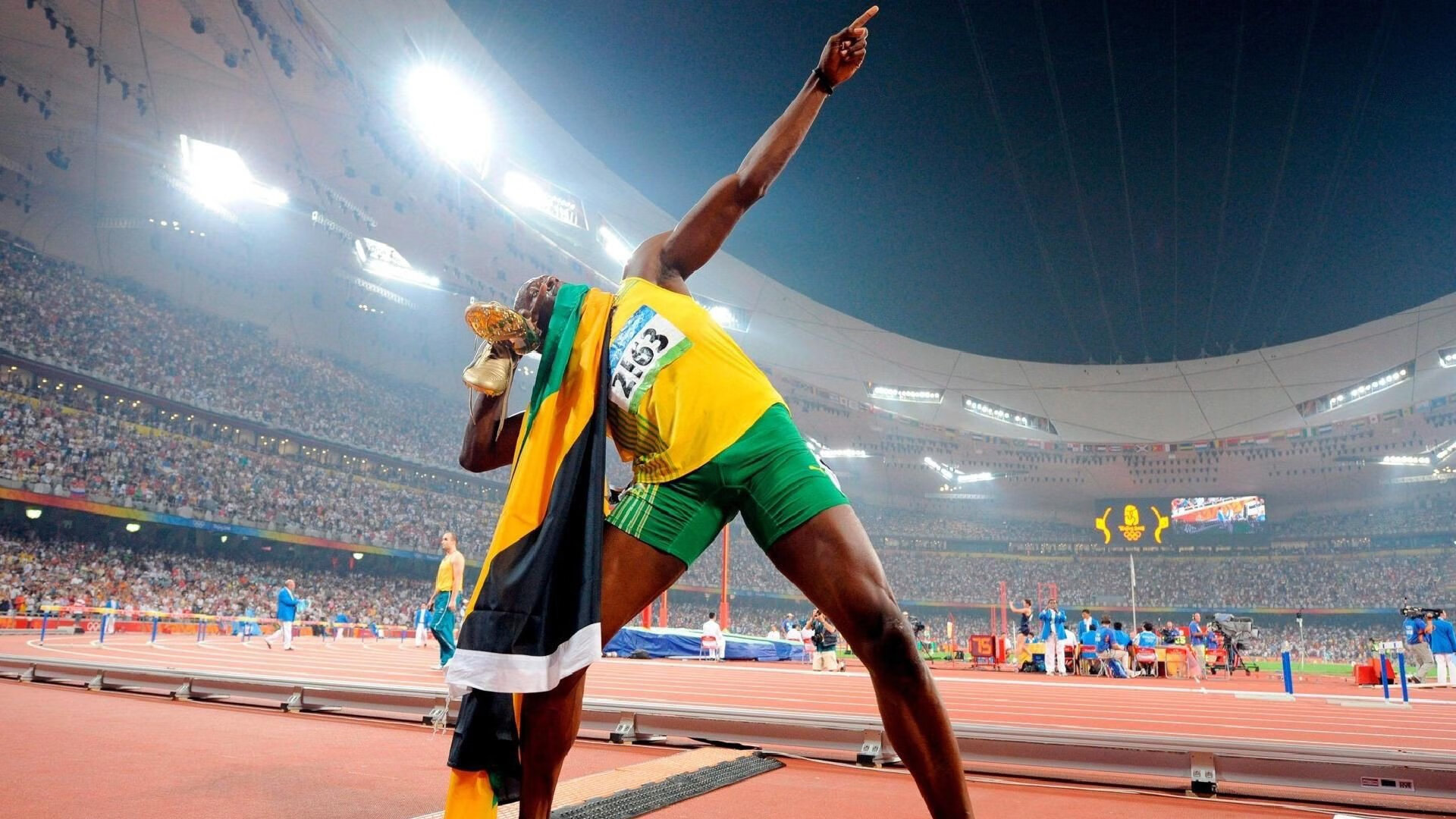 NBA总决赛之夜，莱奥，那个于篮筐之上书写不朽的大场面先生