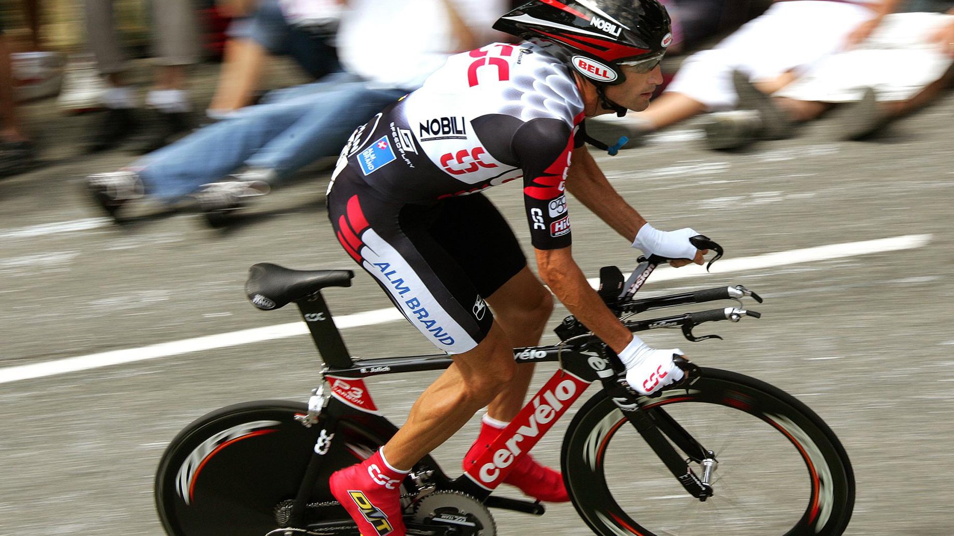 破晓与暮色，美加墨沙漠中，波兰用胜利完成对昨日的唯一救赎