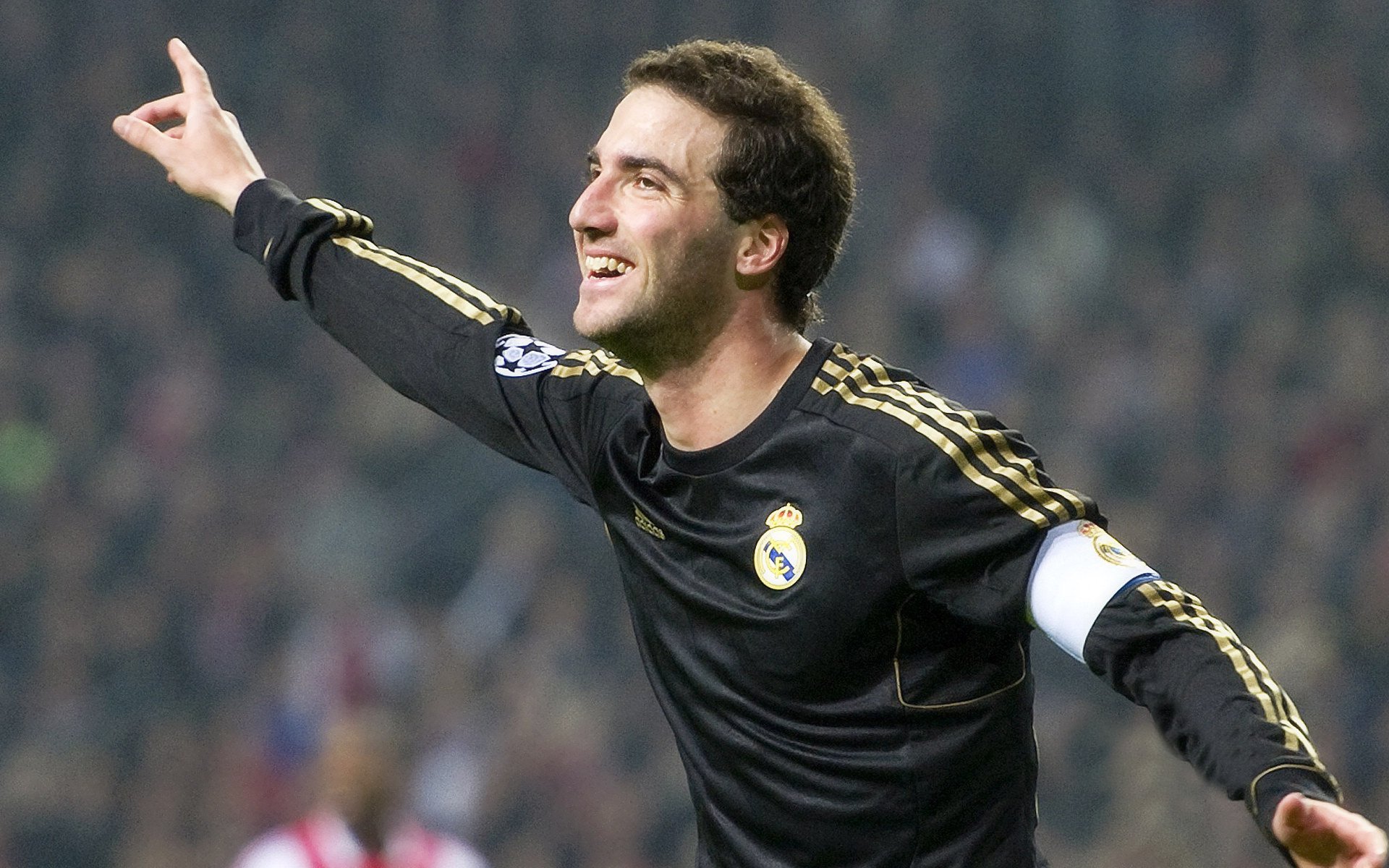 冰川与烈焰之歌，哈兰德引爆冰岛足球史上最伟大的逆转奇迹